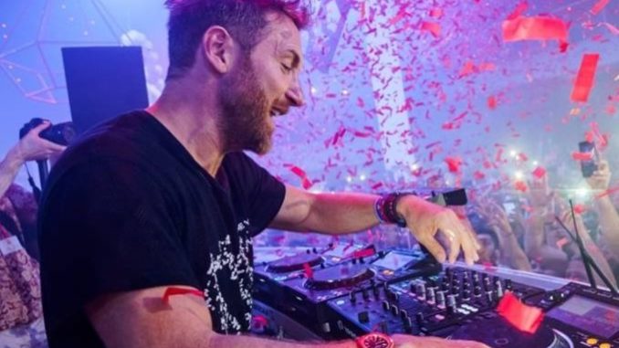 David Guetta David Guetta lors d'une prestation