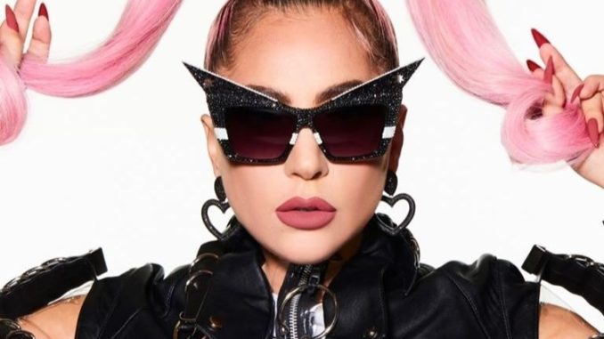 Coronavirus : « One World: Together at Home », le grand concert virtuel de Lady gaga en solidarité au personnel de la santé Lady Gaga et plusieurs stars mondiales de la musique, dont Paul McCartney, Elton John et Billie Eilish, présenteront un grand concert virtuel et solidaire le samedi 18 avril 2020.